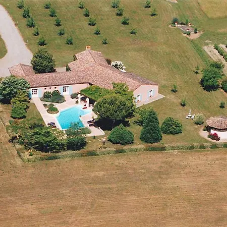 Villa Sainte-colombe-de-duras Sleeps 6 Pool Wifi