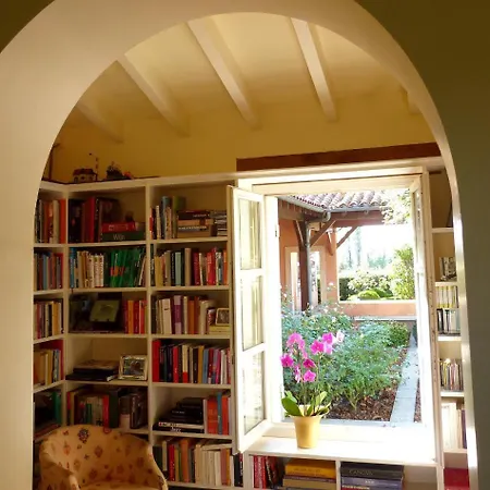 Sainte-colombe-de-duras Sleeps 6 Pool Wifi *