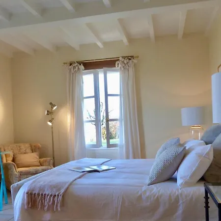 Sainte-colombe-de-duras Sleeps 6 Pool Wifi Villa