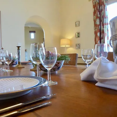 Villa Sainte-colombe-de-duras Sleeps 6 Pool Wifi *